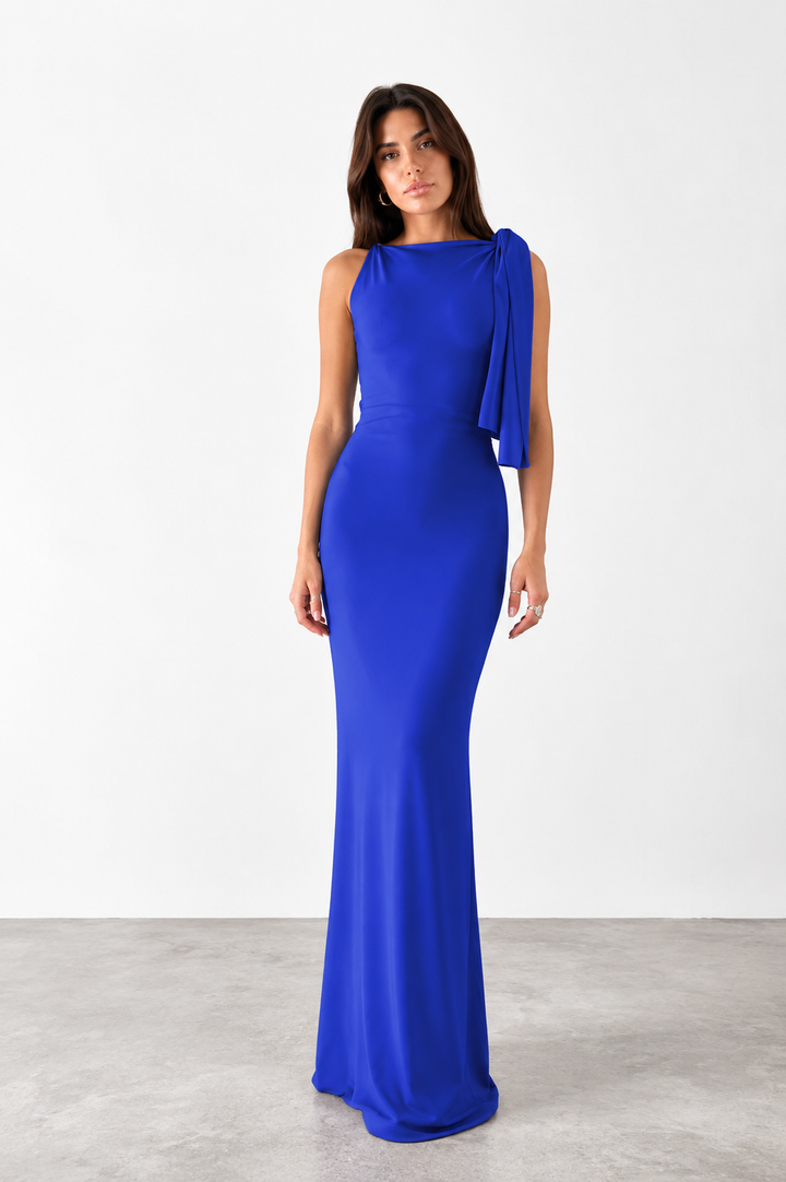 Robe Longue Élégance Épaule Drapée